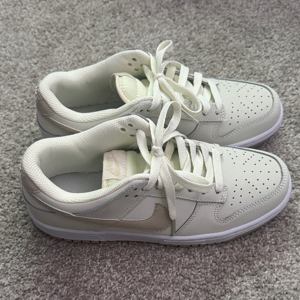 Nike Women's Cream and Silver Sneakers